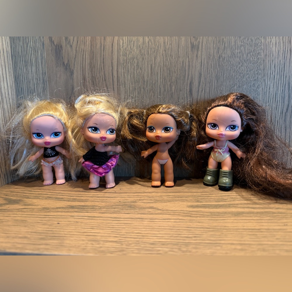 Bratz babies Set of Four with Blonde and Brown Hair